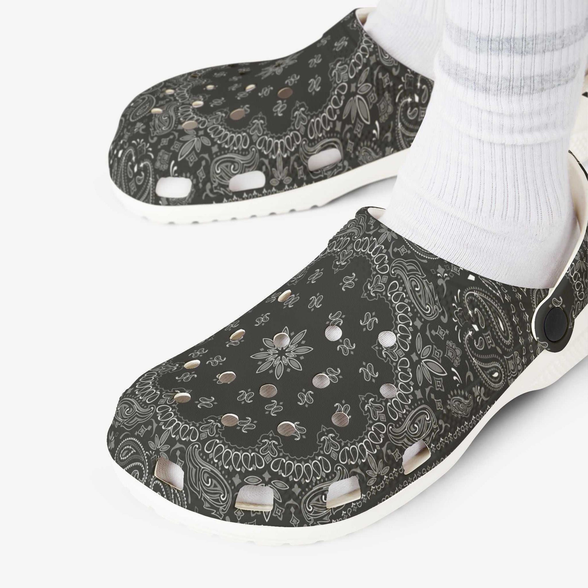 Stylish Clogs with Floral Patterns